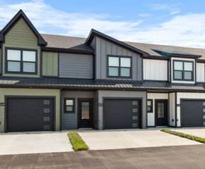 605 Jonathan Wade Circle, Clarksville, TN 37043