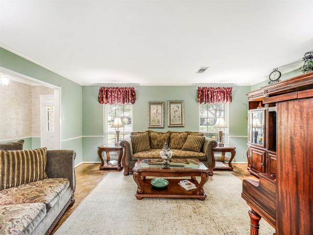 614 Winchester Drive, Richardson, TX 75080