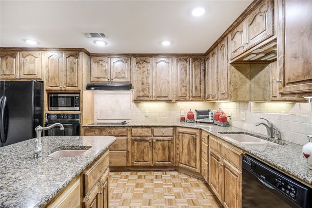 614 Winchester Drive, Richardson, TX 75080