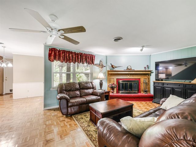 614 Winchester Drive, Richardson, TX 75080