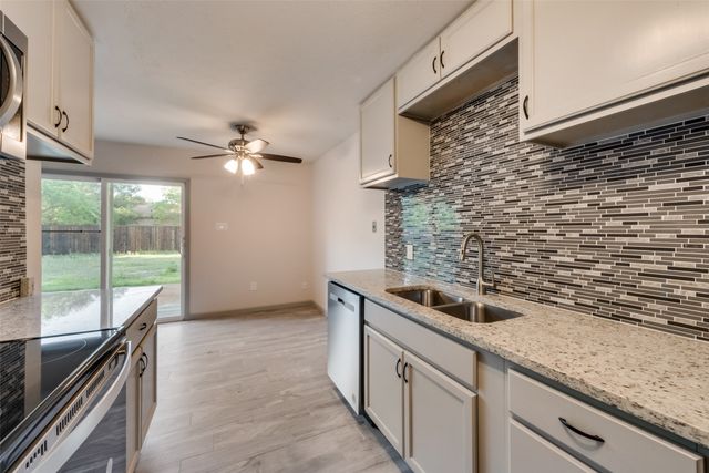 7021 Lincolnshire Lane, North Richland Hills, TX 76182