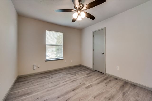 7021 Lincolnshire Lane, North Richland Hills, TX 76182