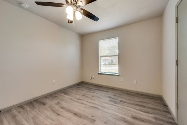 7021 Lincolnshire Lane, North Richland Hills, TX 76182