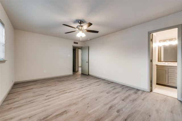 7021 Lincolnshire Lane, North Richland Hills, TX 76182