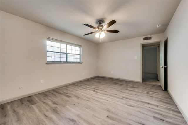 7021 Lincolnshire Lane, North Richland Hills, TX 76182