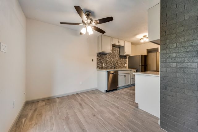 7021 Lincolnshire Lane, North Richland Hills, TX 76182