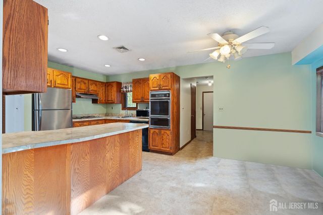 274 Aldrich Road, Howell, NJ 07731