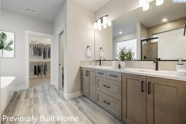 5622 Flathead Ave., Pasco, WA 99301