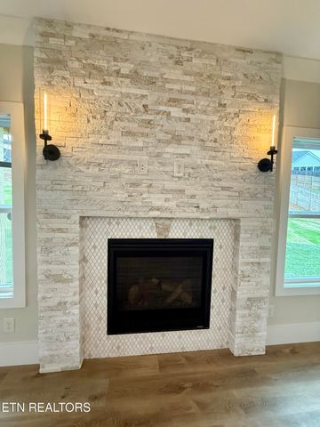 2206 Hickory Crest Lane, Knoxville, TN 37932