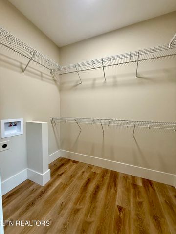 2206 Hickory Crest Lane, Knoxville, TN 37932