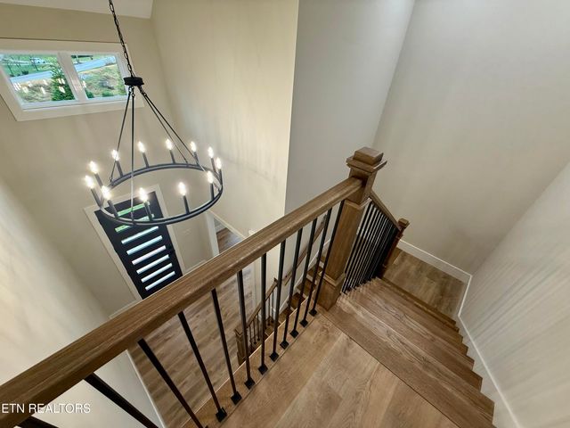 2206 Hickory Crest Lane, Knoxville, TN 37932