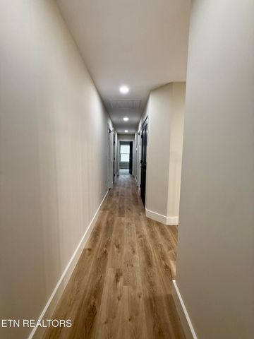 2206 Hickory Crest Lane, Knoxville, TN 37932