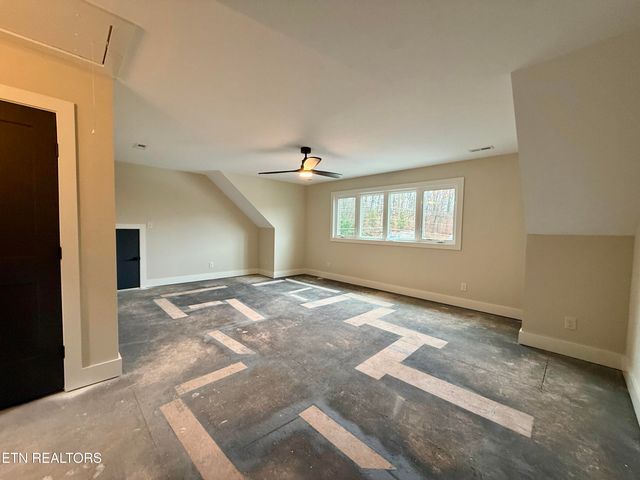 2206 Hickory Crest Lane, Knoxville, TN 37932