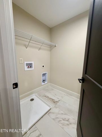 2206 Hickory Crest Lane, Knoxville, TN 37932