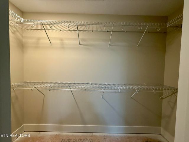 2206 Hickory Crest Lane, Knoxville, TN 37932