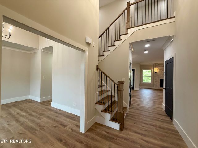 2206 Hickory Crest Lane, Knoxville, TN 37932