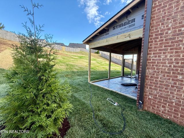 2206 Hickory Crest Lane, Knoxville, TN 37932