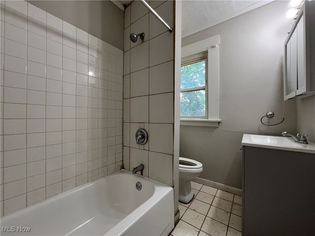 14269 Superior Road, Cleveland Heights, OH 44118