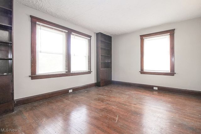 14269 Superior Road, Cleveland Heights, OH 44118