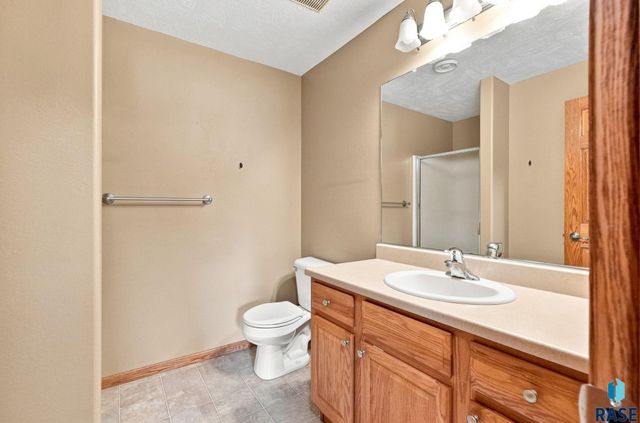7105 S Hughes Ave Avenue, Sioux Falls, SD 57108