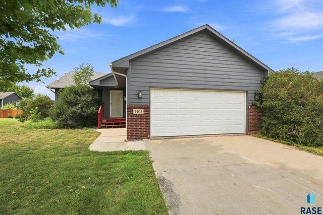 7105 S Hughes Ave Avenue, Sioux Falls, SD 57108