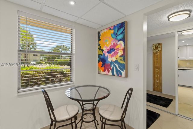 3 Abbey Ln 101, Delray Beach, FL 33446