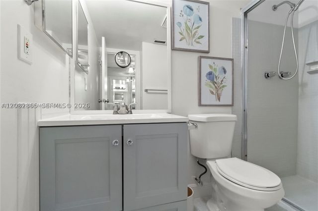 3 Abbey Ln 101, Delray Beach, FL 33446