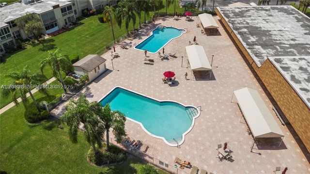 3 Abbey Ln 101, Delray Beach, FL 33446