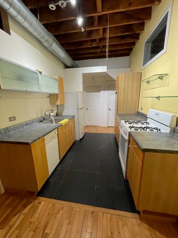 2322 W Roosevelt Road 2N, Chicago, IL 60608