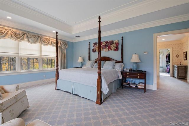 6 La Colline Drive, Mill Neck, NY 11765