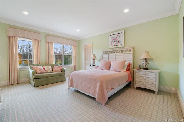 6 La Colline Drive, Mill Neck, NY 11765