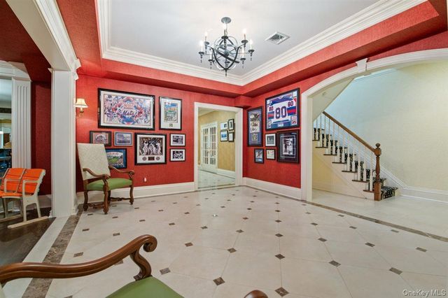 6 La Colline Drive, Mill Neck, NY 11765