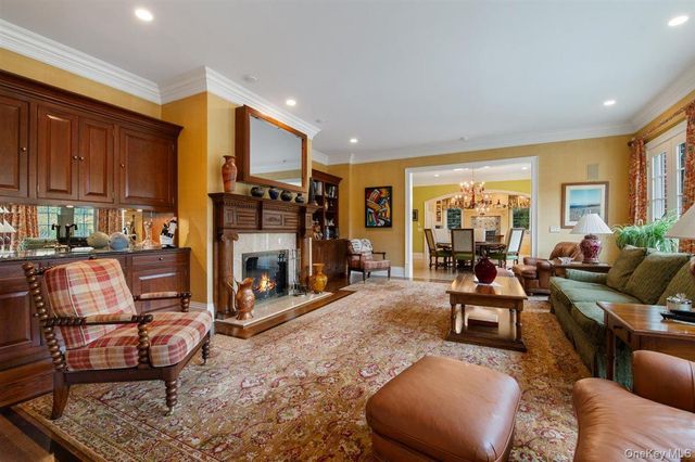 6 La Colline Drive, Mill Neck, NY 11765