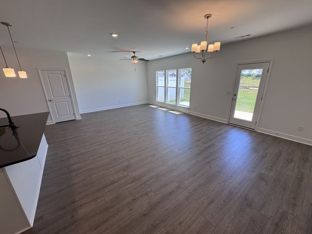 1095 June Wilde Rdg, Spring Hill, TN 37174