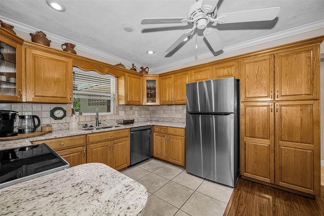 253 PARK CIRCLE S, Dunedin, FL 34698