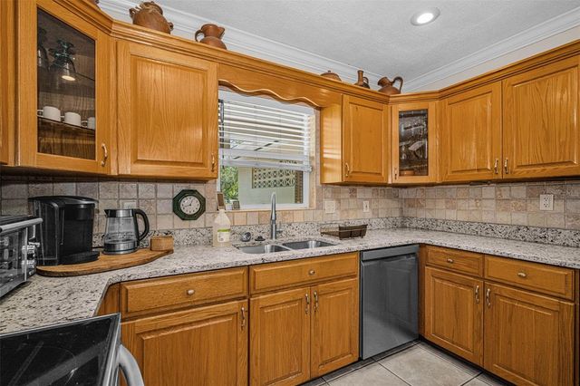 253 PARK CIRCLE S, Dunedin, FL 34698