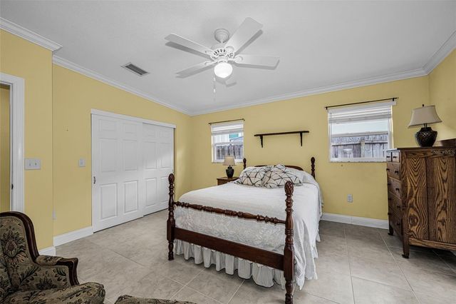 253 PARK CIRCLE S, Dunedin, FL 34698