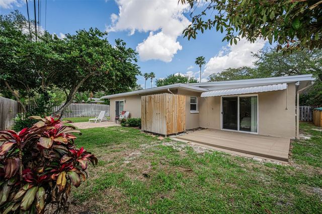 253 PARK CIRCLE S, Dunedin, FL 34698