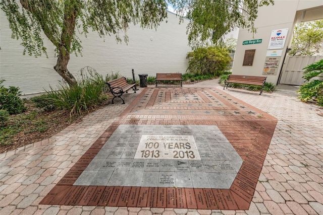 253 PARK CIRCLE S, Dunedin, FL 34698