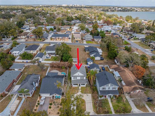 402 E POINSETTIA STREET, Lakeland, FL 33803