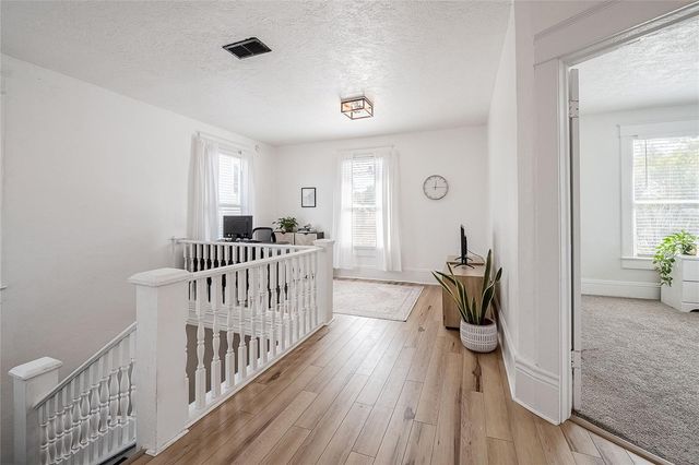 402 E POINSETTIA STREET, Lakeland, FL 33803