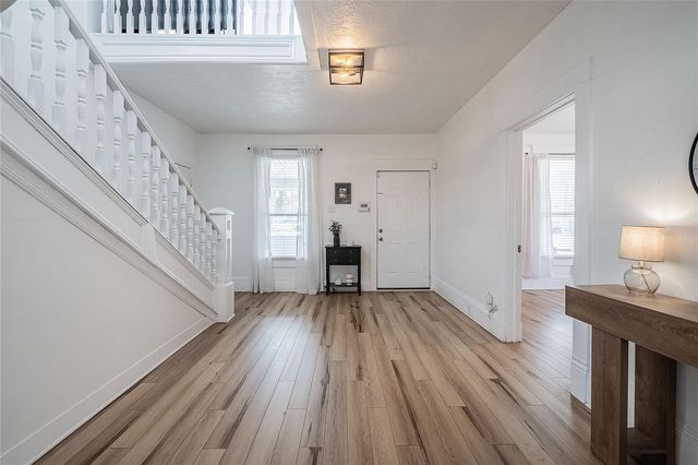 402 E POINSETTIA STREET, Lakeland, FL 33803