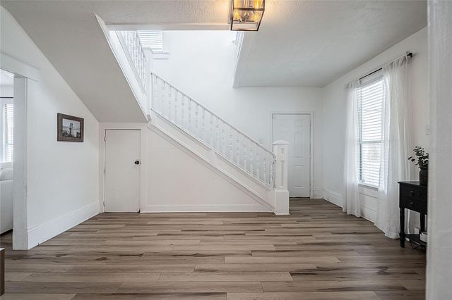 402 E POINSETTIA STREET, Lakeland, FL 33803