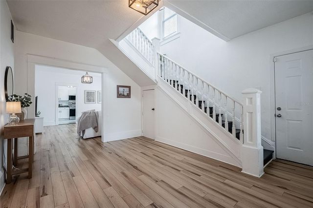 402 E POINSETTIA STREET, Lakeland, FL 33803