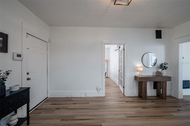 402 E POINSETTIA STREET, Lakeland, FL 33803