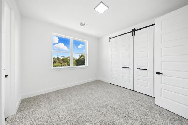 1913 Hoskins Drive E, Houston, TX 77080