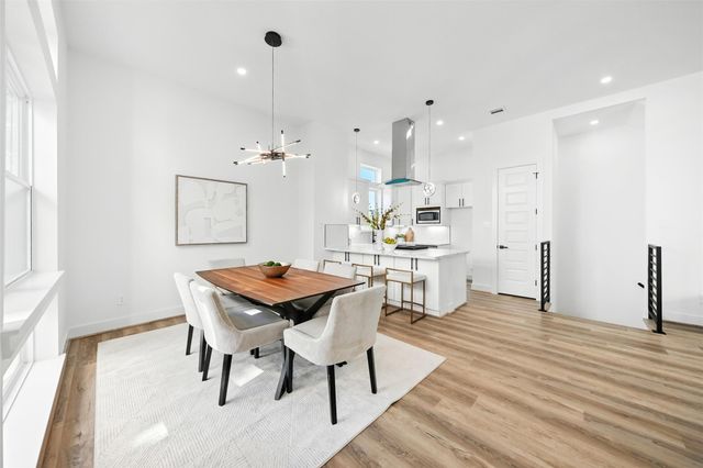 1913 Hoskins Drive E, Houston, TX 77080