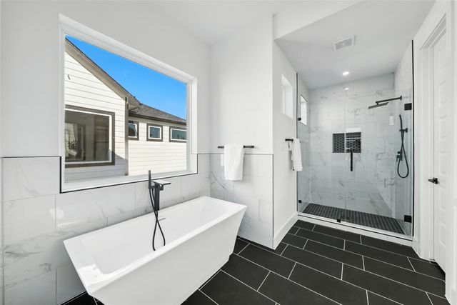 1913 Hoskins Drive E, Houston, TX 77080