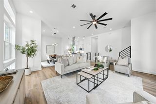 1913 Hoskins Drive E, Houston, TX 77080