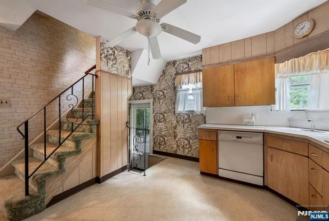 415 N 4th, Hawthorne, NJ 07506